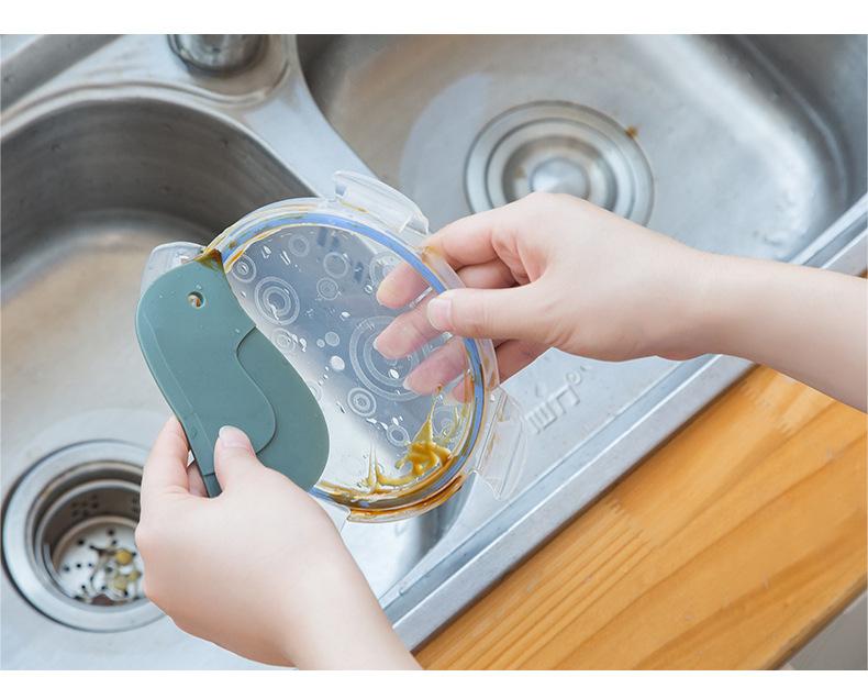1 Penguin soft scraper household kitchen scraper oil board scraper oil stains baking kitchen gadgets