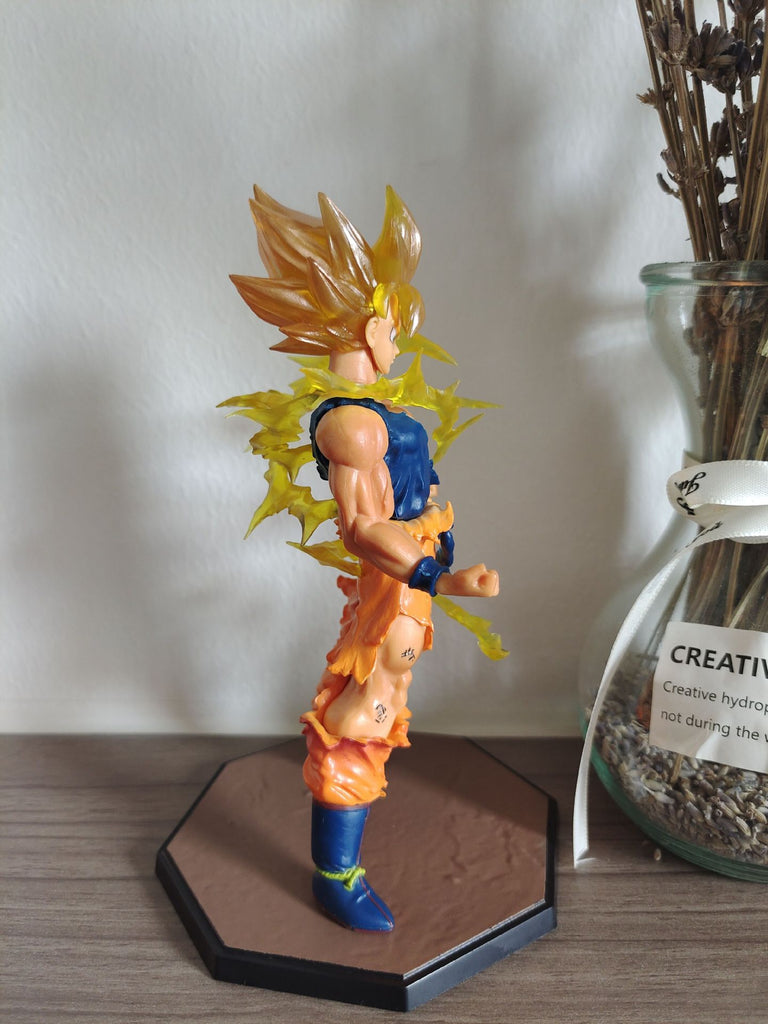 Dragon Ball Sun Wukong Super Saiyan Car Decoration Chassis Decoration Classic Anime Peripheral Hand Office