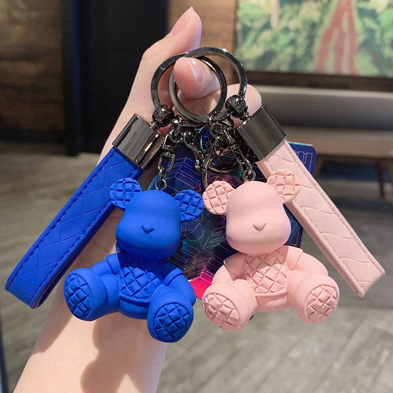 Creative Bamboo Bear Keychain Pendant Cute Cartoon Sitting Bear Couple Car Key Chain Bag Ornaments